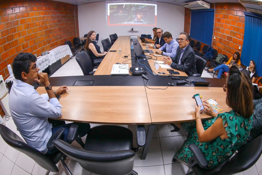 Encontro com integrantes do BID Invest